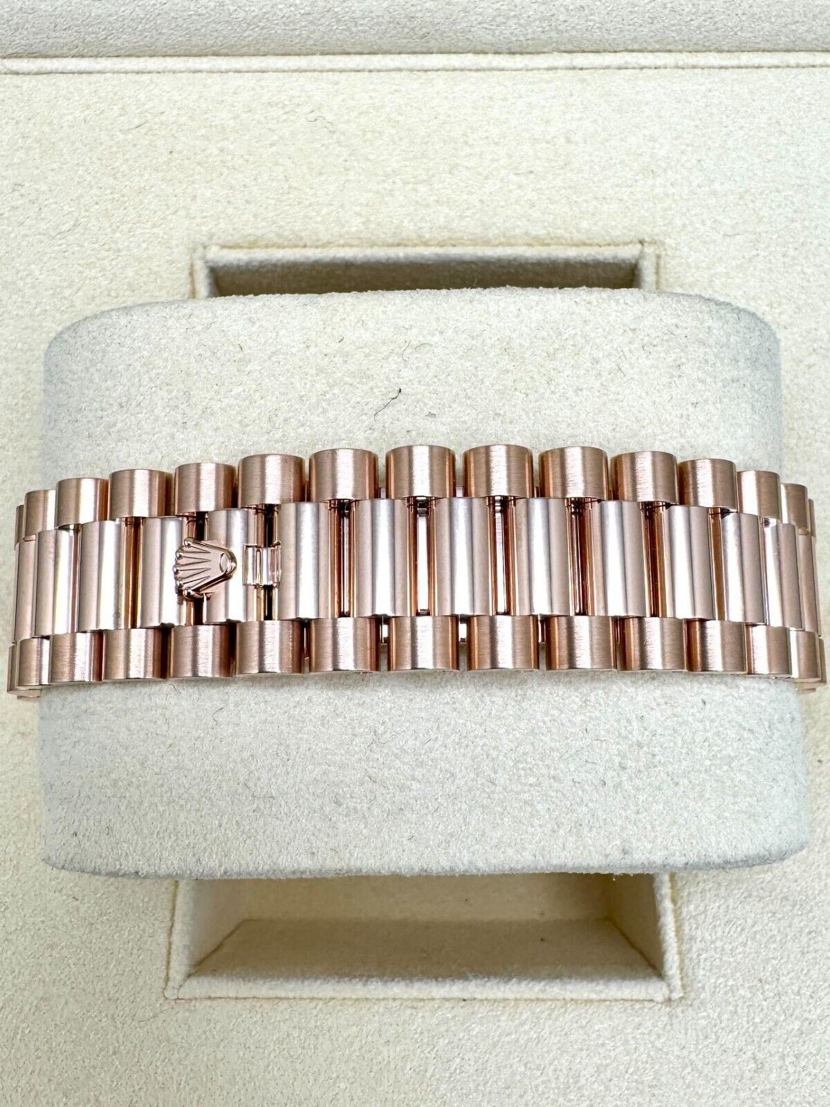 Rolex Day-Date 228235 - Image 3