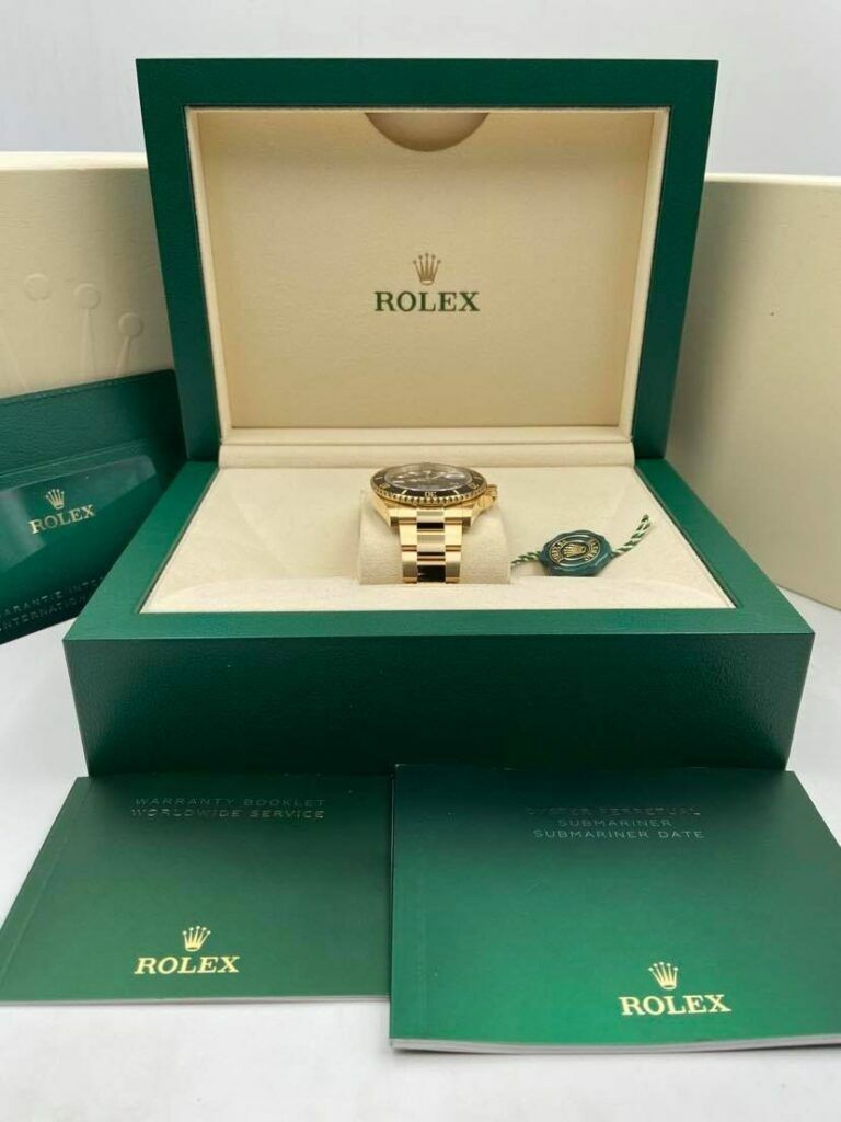 Rolex Submariner Date 126618LN - Image 4