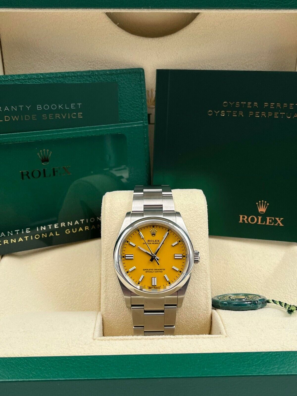 Rolex Oyster Perpetual 124300 - Image 5