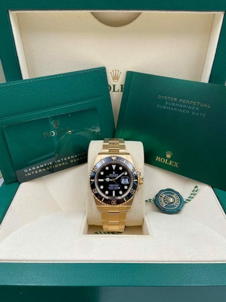 Rolex Submariner Date 126618LN - Image 2