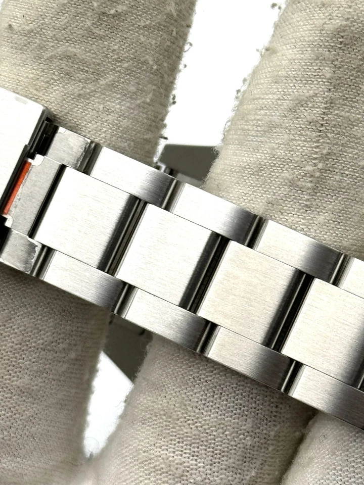Rolex Submariner Date 126610LN - Image 6