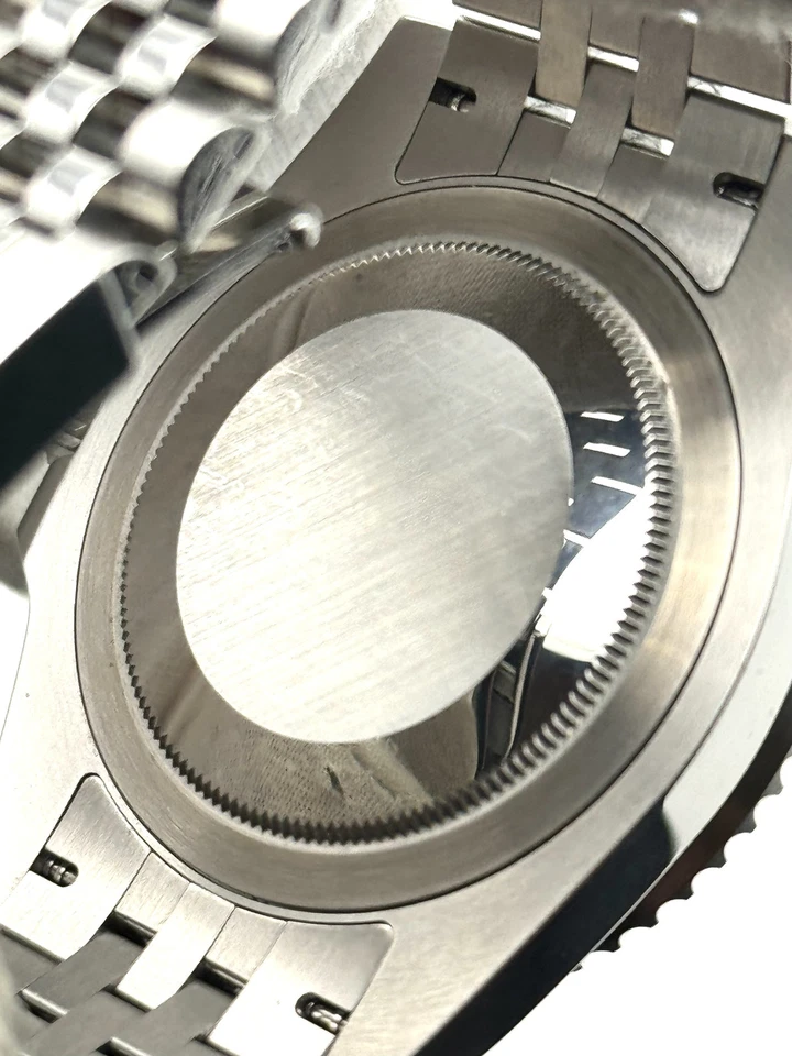 Rolex Submariner Date 116610LV - Image 2